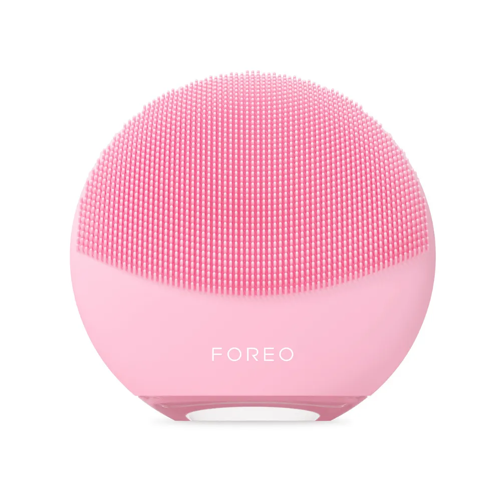 FOREO LUNA 4 MINI Facial Cleansing Device