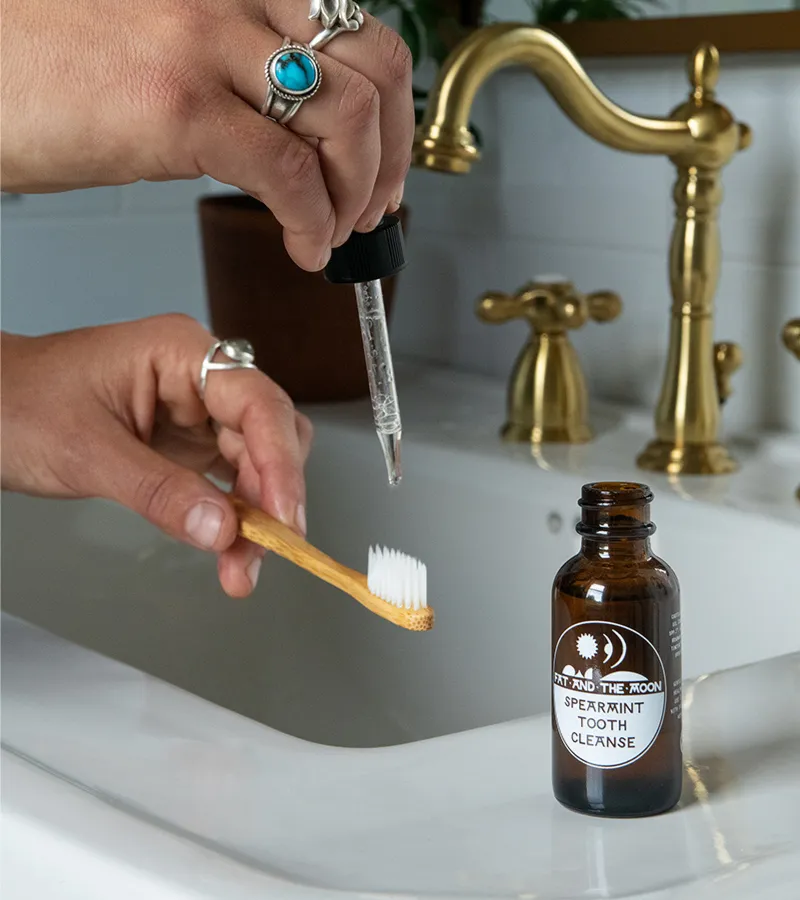 Spearmint Tooth Cleanse